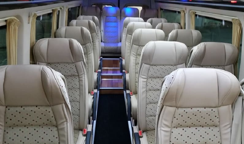 Italy: Coach company in Campania in Campania and Portici